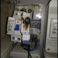 برقکاری ساختمان رفع اتصالی عیب یابی برق