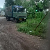 نیازمند به یک راننده خاور