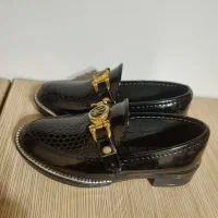 کتانی پسرانه|کفش و لباس بچه|اندیشه, اندیشه فاز ۴|دیوار