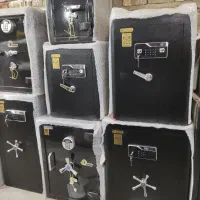 گاوصندوق بارمزجدیدپیامکی تیپ7700 مشکی اکلیلی