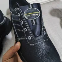 کفش ایمنی خوب سالم نو