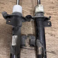 کمک‌ جلو مزدا ۳نیو