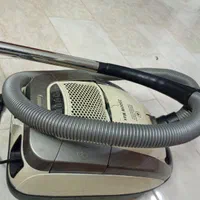 جاروبرقی ۲۵۰۰ وات مک