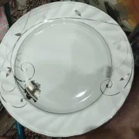 سرویس چینی ۱۸ نفره اسپیدار|ظروف سرو و پذیرایی|کرج, شهرک جهان‌نما|دیوار