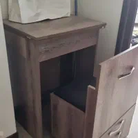 میز و صندلی و چرخ خیاطی