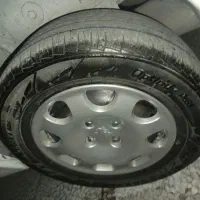 لاستیک ماشین بارز