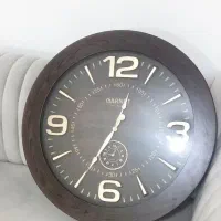 ساعت دیواری