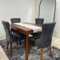 میز ناهار خوری ۴نفره همراه با ۴صندلی چستر