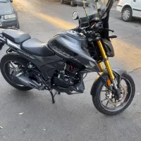 هوندا هورنت 200