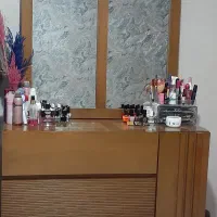 میز ارایشی چوبی