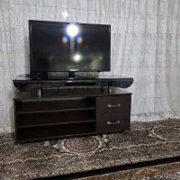 تلویزیون ومیز تیوی