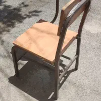 صندلی دانشجویی