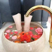 آموزش کاشت ناخن و کفسابی پا|خدمات آموزشی|نجف‌آباد, یزدانشهر|دیوار