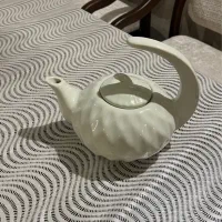 هر کدام از دکوری و ظروف در عکس ۲۰۰