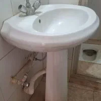 دوعدد سنگ روشویی با پایه|لوازم سرویس بهداشتی|کرمان, |دیوار