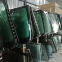 شیشه اتومبیل