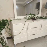 فروش میز آرایشی با آینه کنسول سالم