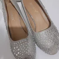 کفش|کیف، کفش، کمربند|نالوس, |دیوار