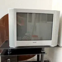 تلویزیون و زیر تلویزیون|تلویزیون و پروژکتور|پردیس, فاز ۳|دیوار