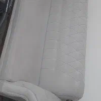 یک عدد مبل ۳نفر.
