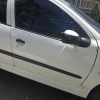 درب پژو ۲۰۶ سمت شاگرد