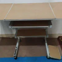 میز تحریر کامپیوتر