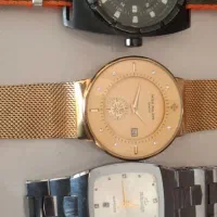 سه تا ساعت کوارتز