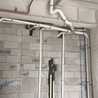 انجام لوله کشی پلی اتیلن. پی وی سی و پنج لایه