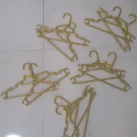گیره لباس بچه