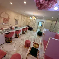 استخدام ناخنکار حرفه ای