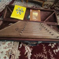 فروش سنتور با مضرب و کتابها و کیف