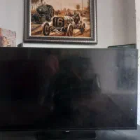 یک تلویزیون ۴۲ اینچ