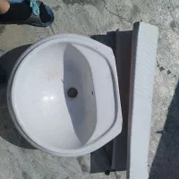 روشویی سالم نونو .بدون ترک واسیب پانصد هزارتومان