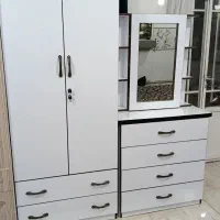 کمد۳کشو ومیزآرایش درحدنو ست هم