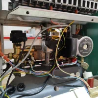 تعمیرات پکیج ابگرمکن برد سرویس رسوبگیری در محل|خدمات پیشه و مهارت|مشهد, وکیلآباد|دیوار