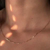 دو عدد زنجیر طلا گمشده