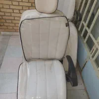 فروش ویژه دو عدد صندلی آرایشگاه|آرایشگاه و سالنهای زیبایی|نجفآباد, ویلاشهر|دیوار