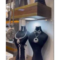 کلیه لوازم مغازه  بدلیجات/انگشتر/دستبند/پاپند/ست