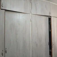 کمد دیواری با چهار چوب آهنی
