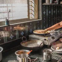 نیروی خانم جهت راه اندازی کسب و کار خوراکی