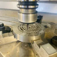 خدمات فرزکاری و تراشکاری