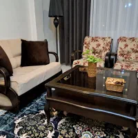 مبل دسته چوبی به همراه عسلی