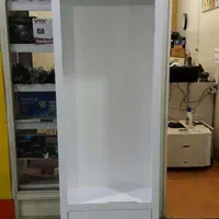 ویترین ام دی اف ایستاده