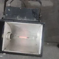 باسلام خدمت دوستان یک عددپرژکتوربزرگ و۱۳مترکابل|لامپ و چراغ|مشهد, انقلاب|دیوار