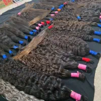 خرید و فروش موهای طبیعی و رنگی