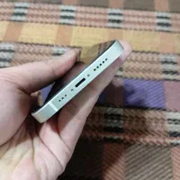 ایفون۱۳ نرمال|موبایل|اصفهان, برازنده|دیوار