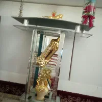 یه میز دکوری کاملا شیشه ای و آینه،بسیار زیبا،|بوفه، ویترین، کنسول|خرم‌آباد, |دیوار