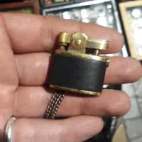 فندک بند انگشتی