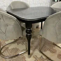 ناهارخوری ۴