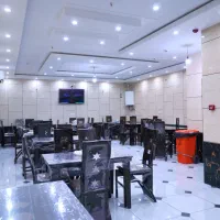 نیروی کار در رستوران هتل